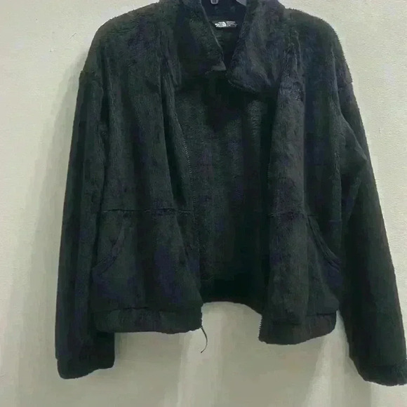 NWOT THE NORTH FACE GIRLS JACKET IN SIZE 16 - Picture 8 of 8